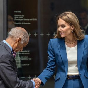 Catherine (Kate) Middleton, princesse de Galles, à la sortie du musée V&A East Storehouse à Londres, Royaume Uni, le 10 juin 2025. © Backgrid/Bestimage