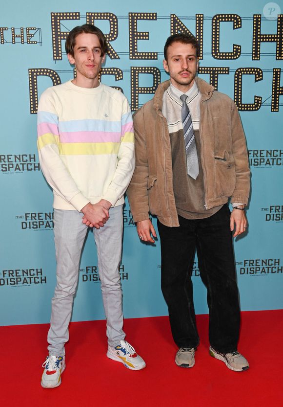 Leur révélant notamment avoir été confronté à un problème en particulier. Lequel ?

Valentin Jean et Maxence Lapérouse, dit Maxenss - Avant-première du film "The French Dispatch" au cinéma UGC Normandie à Paris le 24 octobre 2021. © Coadic Guirec/Bestimage