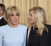 La fille de Brigitte Macron s’offre de belles vacances à plus de 8000 km de la France
Brigitte Macron et Laurence Auzière pendant la présentation avant un dîner pendant la visite du président chinois en France, à l'Elysée à Paris. © Eliot Blondet / Pool / Bestimage