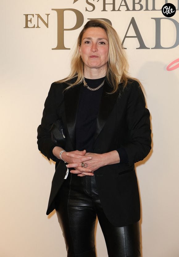 Julie Gayet - Première du film "Le Diable s'habille en Prada (The Devil wears Prada 2)" au cinéma Le Grand Rex à Paris, le 27 avril 2026.
© Guirec Coadic/Bestimage