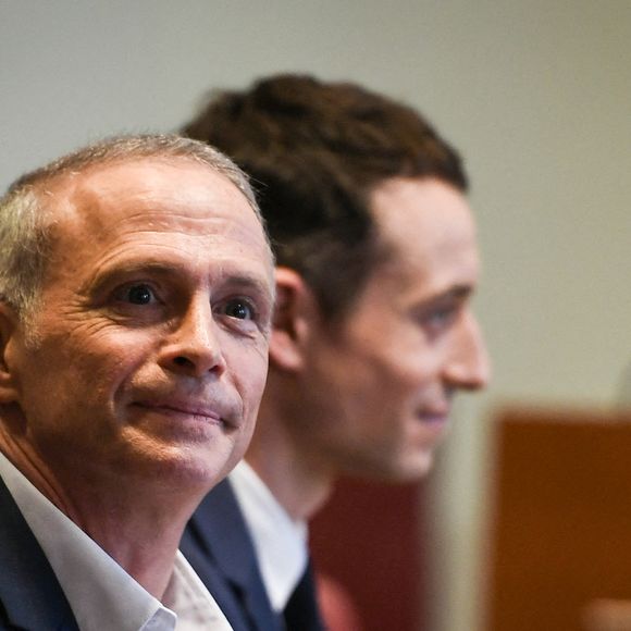 Le présentateur et créateur de contenus Samuel Etienne arrive pour son audition devant la Commission d'enquête sur la neutralité, le fonctionnement et le financement de l'audiovisuel public à l'Assemblée nationale française à Paris le 24 février 2026. Photo by Firas Abdullah/ABACAPRESS.COM