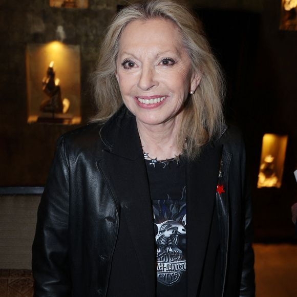 La chanteuse raconte avoir subi la drogue, les coups et la peur au quotidien.

Véronique Sanson assiste au lancement du livre de Francois Bernheim " Eddie Barclay et Moi " organisé par Five Eyes Production au Buddha Bar le 07 avril 2025 à Paris, France. Photo by Jerome Dominé/ ABACAPRESS.COM