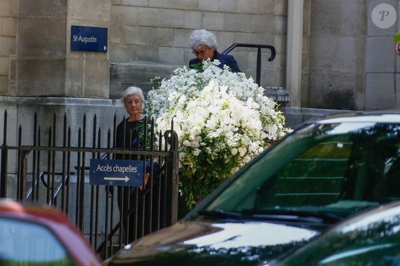 Exclusif - Famille - Obsèques de Francis Giacobetti à la chapelle Saint Pierre de Neuilly-sur-Seine, France, le 12 juin 2025. © Christophe Clovis/Bestimage