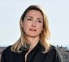 Julie Gayet s'est imposée comme l'un des comédiennes les plus prisées de sa génération. L'actrice est également productrice. Mais son couple avec François Hollande serait aujourd'hui au cœur d'une enquête du Parquet national financier, selon "Libération".
Julie Gayet, membre du jury, durant le photocall lors de la 1ère édition du World AI Film Festival (WAiFF) à Nice, un événement inédit dédié aux interactions entre les nouvelles technologies et la création cinématographique et audiovisuelle. © Bruno Bebert / Bestimage