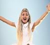 À quelques heures du direct depuis Vienne, en Autriche, les bookmakers ont pourtant un grand favori pour l'Eurovision.

Monroe représentant la France avec la chanson "Regarde !" lors de la demi-finale 2 du 70ème Concours Eurovision de la Chanson (ESC) à la Wiener Stadthalle à Vienne, Autriche. 
Photo : Jessica Gow