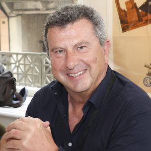 Pascal Bataille est aujourd'hui en rémission après son cancer du poumon.
Pascal Bataille - Journées Nationales du Livre et du Vin à Saumur. © Jack Tribeca / Bestimage