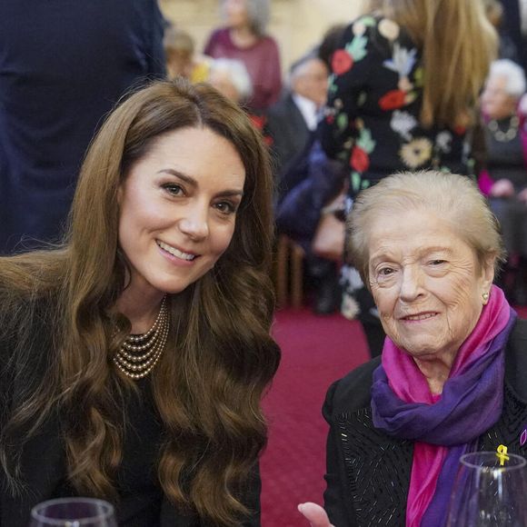 La princesse de Galles rencontre Rachell Levy lors d'une cérémonie au Guildhall de Londres, pour commémorer la Journée de la mémoire de l'Holocauste et le 80e anniversaire de la libération d'Auschwitz-Birkenau. Lundi 27 janvier 2025. Londres, Royaume-Uni. Photo by Arthur Edwards/The Sun/PA Wire/ABACAPRESS.COM