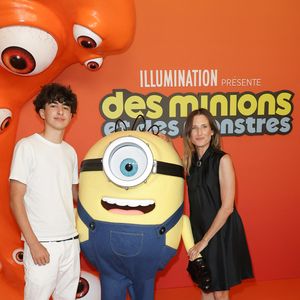 À cette occasion, le fils de Camille Cottin, Léon Gabriel, a fait une apparition.

Camille Cottin et son fils Léon - Première du film "Des Minions et des Monstres" au cinéma le Rex à Paris le 23 mars 2026. © Coadic Guirec/Bestimage