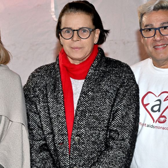 Avec ses prises de parole, elle souhaite rappeler l'importance de parler ouvertement du Sida. 

La princesse Stéphanie de Monaco a participé à l'opération "Test in the City" à Monaco le 29 novembre 2022. © Bruno Bebert / PRM / Bestimage