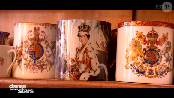 Stéphane Bern ouvre les portes de sa demeure dans le Perche et dévoile son impressionnantes collection de mugs royaux pour les caméras de "Danse avec les Stars" sur TF1 lors du prime du vendredi 13 février 2026