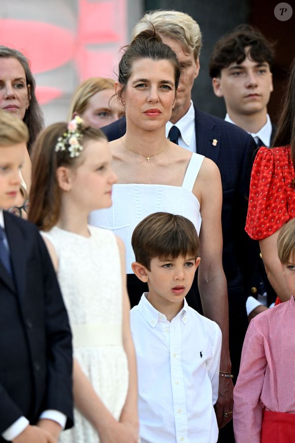 Charlotte Casiraghi et son fils Balthazar Rassam - Célébration des 20 ans de règne du prince souverain Albert II de Monaco sur la place du Palais à Monaco, le 19 juillet 2025. © Bruno Bebert/Bestimage