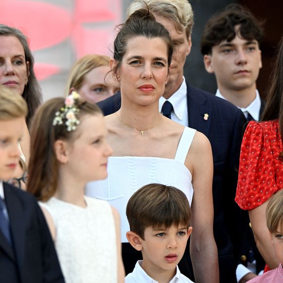 Charlotte Casiraghi et son fils Balthazar Rassam - Célébration des 20 ans de règne du prince souverain Albert II de Monaco sur la place du Palais à Monaco, le 19 juillet 2025. © Bruno Bebert/Bestimage