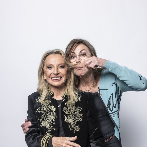 Après la fin du groupe, Véronique a poursuivi une grande carrière musicale tandis que Violaine a changé de voie pour le sport moto puis la publicité.

Exclusif -  Studio - Véronique Sanson et sa soeur Violaine Sanson - Enregistrement de l'émission "La chanson secrète", présentée par N.Aliagas et diffusée le 1er décembre sur TF1
© Guillaume Gaffiot-Cyril Moreau / Bestimage