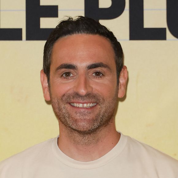 Olivier est atteint d’un cancer du pancréas métastatique diagnostiqué en juillet 2025.

Camille Combal - Photocall du casting du jeu télévisé de la saison 2 "Qui sera le plus nul ?" sur TF1 à Boulogne-Billancourt le 22 juin 2026. © Coadic Guirec/Bestimage