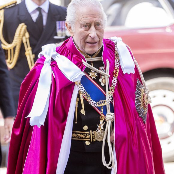 "Mon épouse et moi avons été profondément choqués et attristés par les terribles événements qui ont touché Liverpool", écrit le roi dans un communiqué diffusé sur le compte Instagram de la famille royale.

Le 16 mai 2025, le roi Charles III assiste à une cérémonie à l'abbaye de Westminster à Londres. GOFF INF / BESTIMAGE