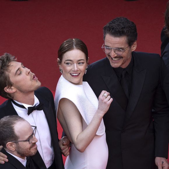 Clifton Collins Jr., Joaquin Phoenix, Ari Aster, Austin Butler, Emma Stone, Pedro Pascal - Montée des marches du film « Eddington » lors du 78ème Festival International du Film de Cannes, au Palais des Festivals à Cannes. Le 16 mai 2025
© Olivier Borde / Bestimage