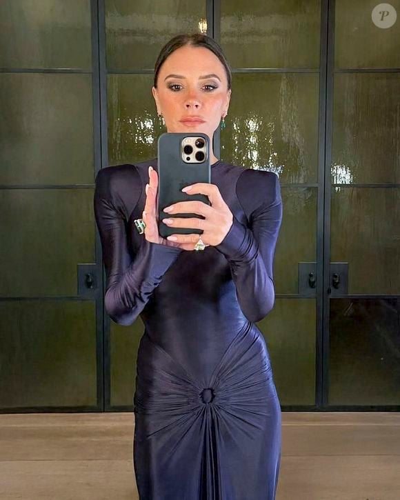 Mais au fait quel est son secret ? À quoi peut donc ressembler le contenu des assiettes de Victoria Beckham ? 

Victoria Beckham © PPS via Bestimage