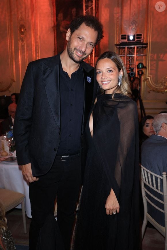 Il s'agit d'un voyage sportif et solidaire organisé en soutien à une association luttant contre la maladie de Charcot. 

Eric Antoine et sa femme Gennifer Demey au dîner de gala Vaincre le Cancer 2025 à Paris, France, le 29 septembre 2025. Photo par Jerome Domine/ABACAPRESS.COM