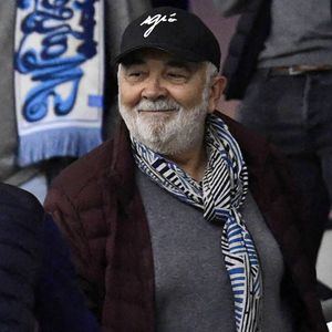 Gérard Jugnot - Célébrités dans les tribunes du match de Ligue 1 McDonald's entre l'Olympique de Marseille et Toulouse (3-2) à l'Orange Vélodrome de Marseille le 6 avril 2025.  © William Cannarella / PsnewZ / Bestimage