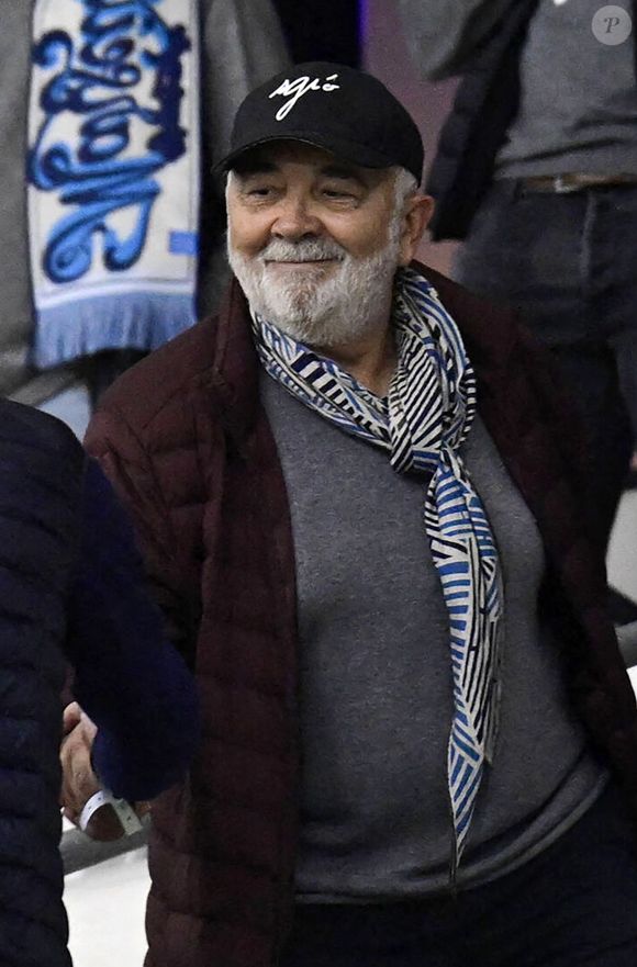 Gérard Jugnot - Célébrités dans les tribunes du match de Ligue 1 McDonald's entre l'Olympique de Marseille et Toulouse (3-2) à l'Orange Vélodrome de Marseille le 6 avril 2025.  © William Cannarella / PsnewZ / Bestimage