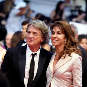 François Cluzet et sa femme Narjiss Slaoui-Falcoz - Montée des marches du film « Mascarade » lors du 75ème Festival International du Film de Cannes. Le 27 mai 2022
© Dominique Jacovides / Bestimage