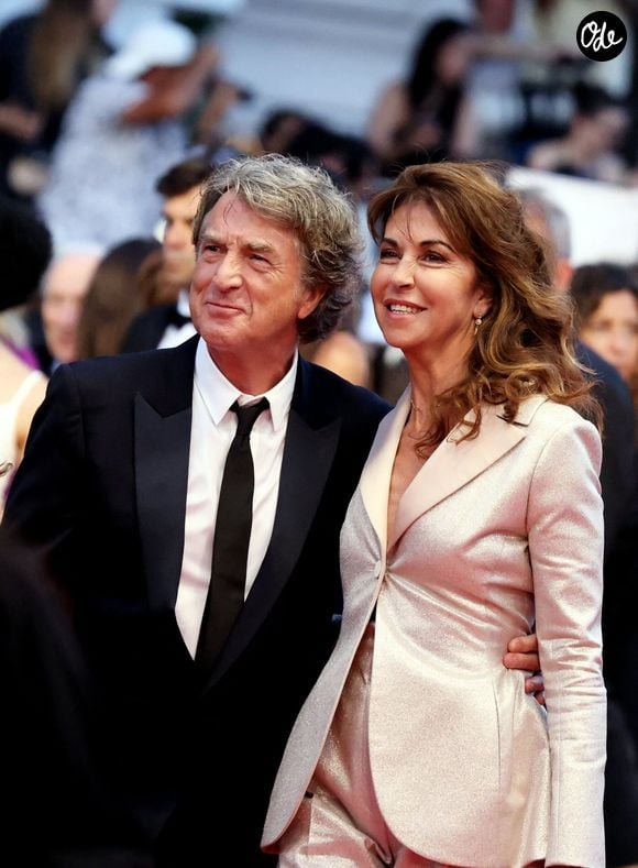 François Cluzet et sa femme Narjiss Slaoui-Falcoz - Montée des marches du film « Mascarade » lors du 75ème Festival International du Film de Cannes. Le 27 mai 2022
© Dominique Jacovides / Bestimage