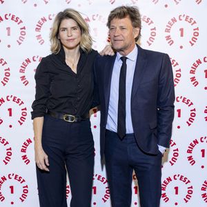 Alice Taglioni, Laurent Delahousse au photocall des invités au dîner de gala de l'association "Un rien c'est tout" au musée de l'armée aux Invalides à Paris le 7 mars 2024. © Cyril Moreau / Bestimage