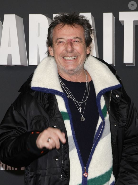 "Ici, tout le monde me connait", a souligné celui qui apprécie flâner sur la rive sud d'Ajaccio. "Je me suis senti accueilli en Corse comme personne. Jean-Luc Reichmann - Avant-première du film "Un parfait inconnu" au Grand Rex à Paris le 15 janvier 2025. © Coadic Guirec/Bestimage