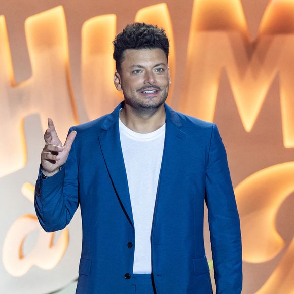 L’Humour à la plage fait son retour.

Kev Adams durant l'enregistrement de la seconde soirée de "L'humour à la plage" pour la 3eme édition du festival de Juan les Pins à la pinède Gould. © Jack Tribeca/Bestimage