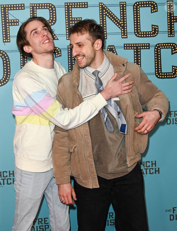 Valentin Jean et Maxence Lapérouse, dit Maxenss - Avant-première du film "The French Dispatch" au cinéma UGC Normandie à Paris le 24 octobre 2021. © Coadic Guirec/Bestimage