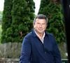 Il est d'autant plus concerné qu'il possède une maison situé à "5-6 kilomètres du front du feu" comme il le rapporte au "Parisien"

Exclusif - Pascal Bataille lors de la 29ème édition de "La Forêt des Livres chez Gonzague Saint-Bris" à Chanceaux-près-Loches, le 31 août 2025.
© Cédric Perrin/Bestimage