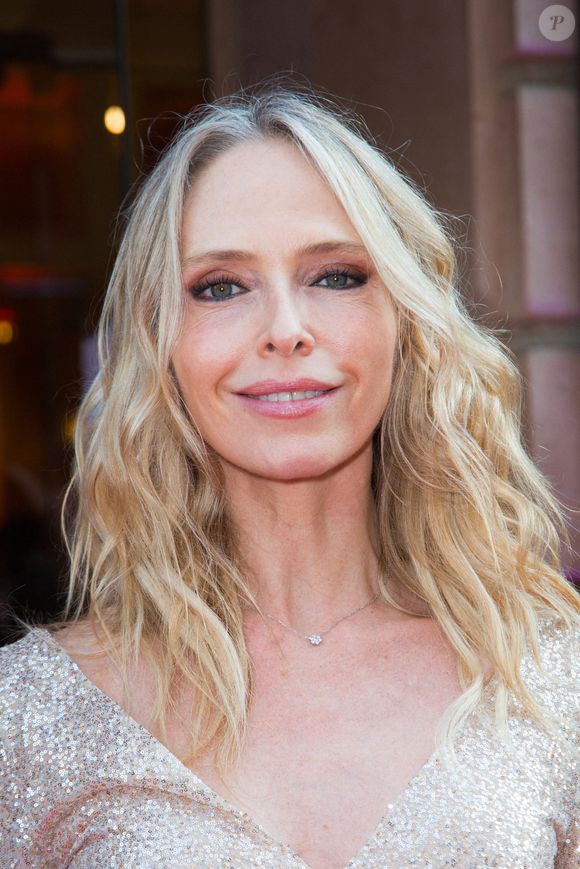 mais Tonya Kinzinger manquait à l’appel !

Tonya Kinzinger assiste au gala de charité 'Enfance Majuscule 2021' à la Salle Gaveau le 15 juin 2021 à Paris, France. Photo by Nasser Berzane/ABACAPRESS.COM