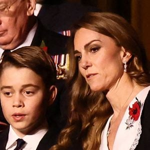 Kate Middleton et son fils le prince George au Royal Albert Hall à Londres pour le Festival du Souvenir de la Royal British Legion. Le 8 novembre 2025. © Julien Burton / Bestimage