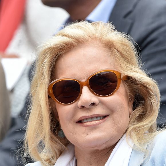 Sylvie Vartan regarde un match pendant les Internationaux de France de Tennis à Roland Garros à Paris, France, le 1er juin 2014. Photo by Nicolas Gouhier/ABACAPRESS.COM