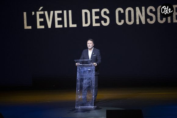 La journaliste Laurence Ferrari lors d'une cérémonie de commémoration en hommage aux victimes de l'attentat terroriste en Israël et en soutien aux otages, à Paris, le 7 octobre 2024. Photos de Jérémy Paoloni/ABACAPRESS.COM