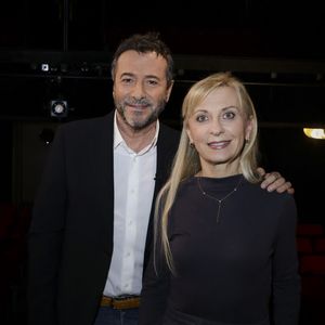 Exclusif - Bernard Montiel, Natalie Dessay lors de l'enregistrement de l'émission Olympiascope présentée par B.Montiel à la Comédie de Paris le 6 mars 2025. 
Cette émission sera diffusée le 16 avril.

© Jack Tribeca / Bestimage