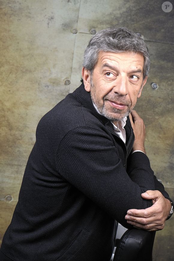Portrait de Michel Cymès lors de l'émission "Chez Jordan" à Paris le 8 avril 2022.

© Cédric Perrin / Besetimage