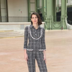 Charlotte Casiraghi au photocall du défilé Chanel Mode Féminine Prêt-À-Porter Automne/Hiver 2025-2026 lors de la Fashion Week de Paris (PFW) au Grand Palais, à Paris, France, le 11 mars 2025. © Bertrand Rindoff/Bestimage