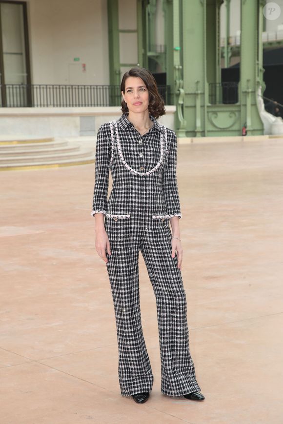 Charlotte Casiraghi au photocall du défilé Chanel Mode Féminine Prêt-À-Porter Automne/Hiver 2025-2026 lors de la Fashion Week de Paris (PFW) au Grand Palais, à Paris, France, le 11 mars 2025. © Bertrand Rindoff/Bestimage