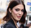 À seulement trois semaines du tournage, Iris Mittenaere a dû se retirer de "Ninja Warrior", suscitant de nombreuses questions.

Iris Mittenaere - Les célébrités arrivent au défilé Stéphane Rolland à la Salle Pleyel ors de la Fashion Week de Paris (PFW). 
© Denis Guignebourg / Bestimage