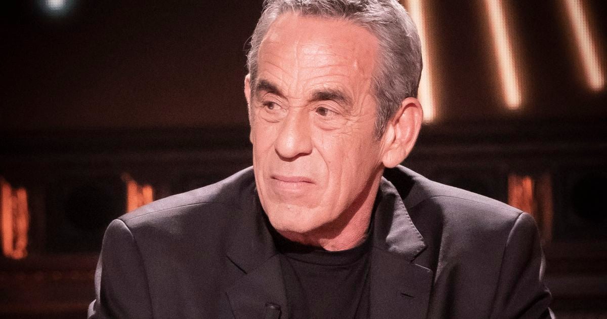 Thierry Ardisson, un père "présent dans l'ombre" : ses 3 enfants ont vécu  sans lui dans un haras en Normandie - Purepeople