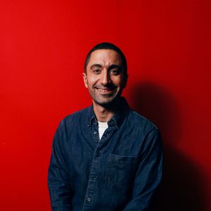 Exclusif - Jimmy Mohamed - Backstage - Enregistrement de l'émission "Tout le monde chante contre le cancer" au Cirque Phénix à Paris, présentée par J.Anthony et E.Gossuin et diffusée le 4 janvier sur W9 © Christophe Clovis / Bestimage