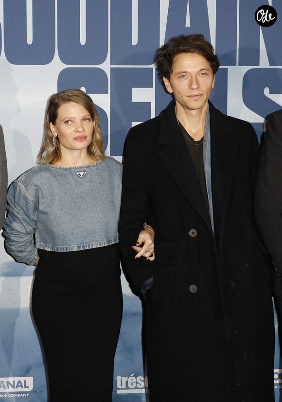 Mélanie Thierry (enceinte de son 3ème enfant) et son compagnon Raphaël Haroche - Avant-première du film "Soudain Seuls" à l'UGC à Normandie à Paris le 4 décembre 2023. © Marc Ausset-Lacroix/Bestimage | 00641955