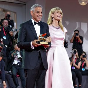 George Clooney et Laura Dern à la Mostra de Venise le 2 septembre 2026 © Lucia Sabatelli / Bestimage