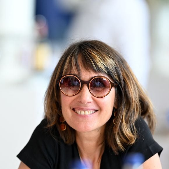 Alexia Laroche-Joubert dans l’espace VIP “le Pavillon Eiffel,” lors de la 12ème édition Longines Paris Eiffel Jumping au pied de la Tour Eiffel sur le Champ-de-Mars à Paris, France le 21 juin 2026

© Perusseau / Veeren / Bestimage
