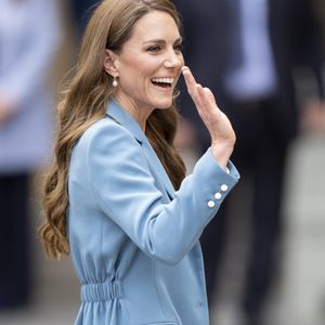 Son Altesse Royale, Catherine, Princesse de Galles (Catherine (Kate) Middleton, princesse de Galles), visite de 2 jours en Italie. À son arrivée à la mairie de Reggio Emilia, elle est accueillie par le maire de la ville, Marco Massari, le 13 mai 2026. © GoffPhotos/Bestimage