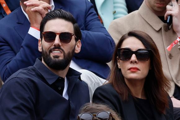 Sofia Essaïdi et son compagnon Adrien Galo - People dans les tribunes lors des Internationaux de France de Tennis de Roland Garros 2022 à Paris le 29 mai 2022. © Cyril Moreau/Bestimage