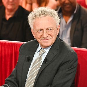 Exclusif - Nelson Monfort - Enregistrement de l'émission "Vivement dimanche" au studio Gabriel, présentée par M.Drucker, et diffusée sur France 3 le 22 juin 2025. 
© Guillaume Gaffiot / Bestimage