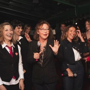 Catherine Frot et le Jury - Soirée de remise de la 19e édition du Prix de la Closerie des Lilas, le 6 mai 2025