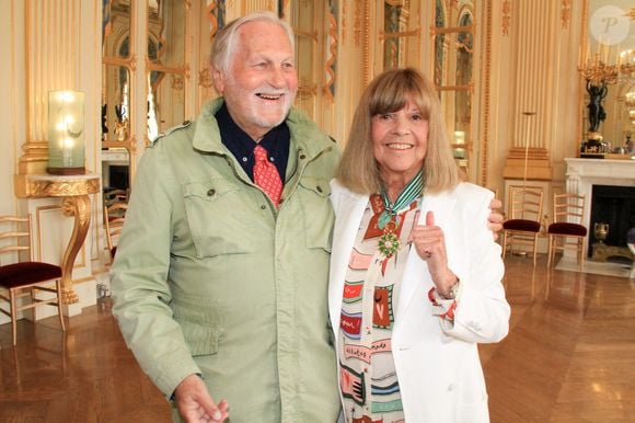 Exclusif - Jean-Jacques Debout et Chantal Goya - Rachida Dati, ministre de la Culture, remet les insignes de Commandeur des Arts et Lettres à Chantal Goya au ministère de la Culture à Paris. © Philippe Baldini / Bestimage